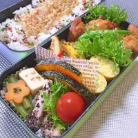 高校生息子のお弁当 ♪  じゅんけさんの料理 アーモンドとガーリックとちりめんじゃこのふりかけヾ(*´▽｀*)ﾉ   入ってます❣️